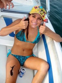 Monster ebony clit amateur
