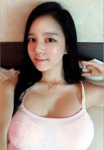 Free Sexy Babe Rita Strips